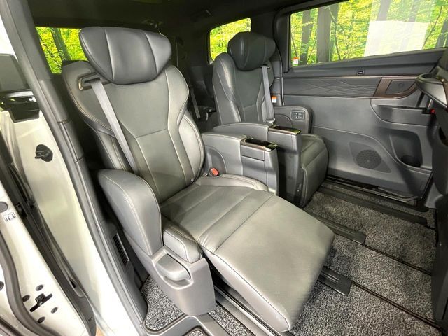 ALPHARD hybrid