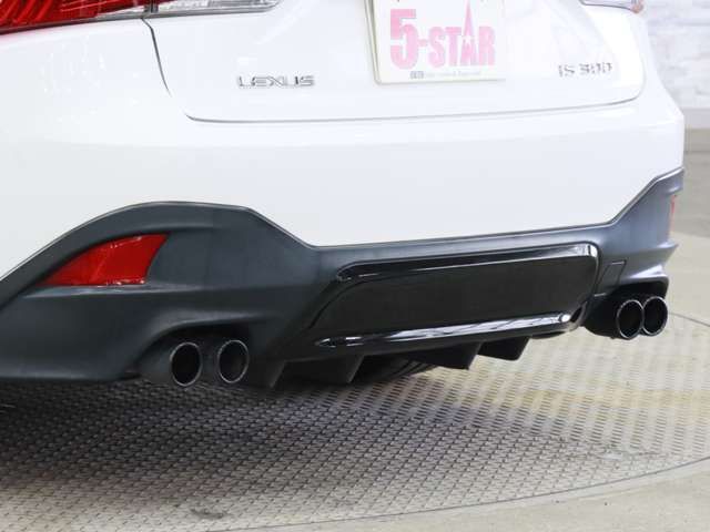 LEXUS IS300