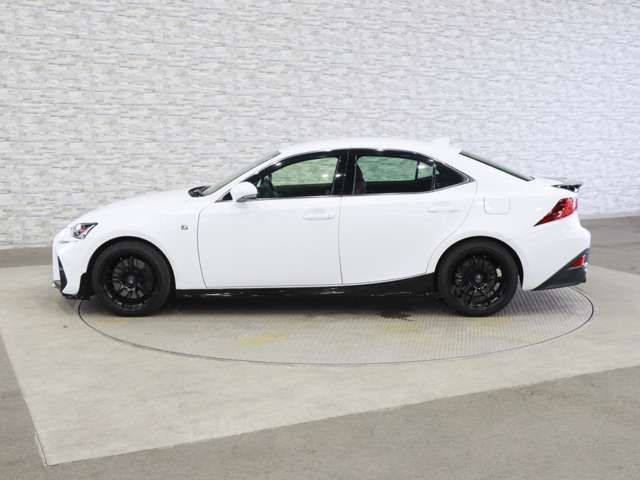 LEXUS IS300
