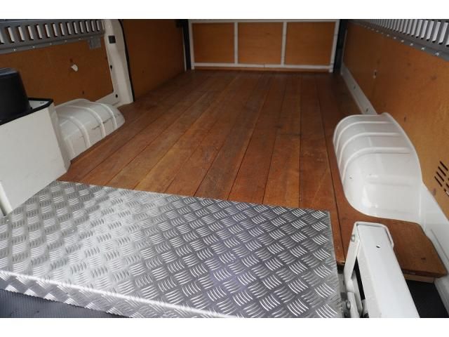 HIACE van 2WD