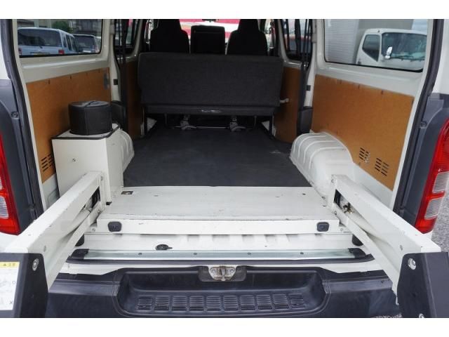 HIACE van 2WD