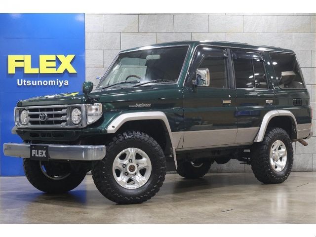LANDCRUISER van