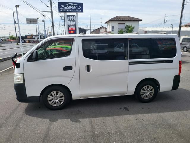 NV350 CARAVAN 1.2t