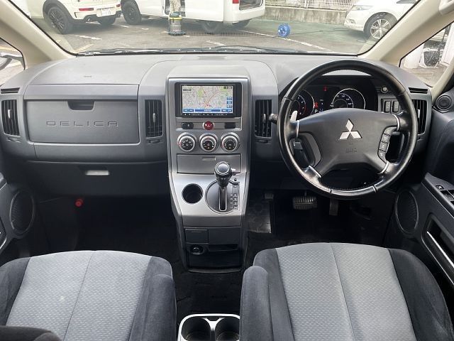 DELICA D:5 2WD