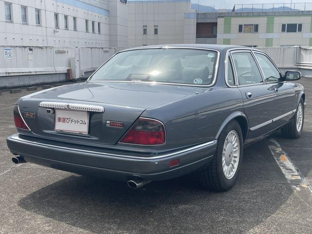 DAIMLER DAIMLER