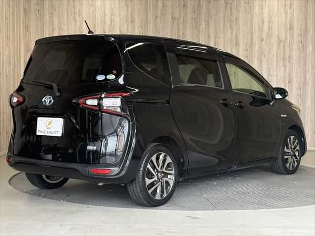 SIENTA HYBRID