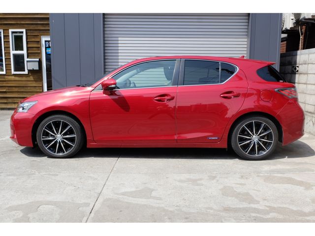 LEXUS CT200h