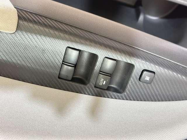 MIRAGE hatchback