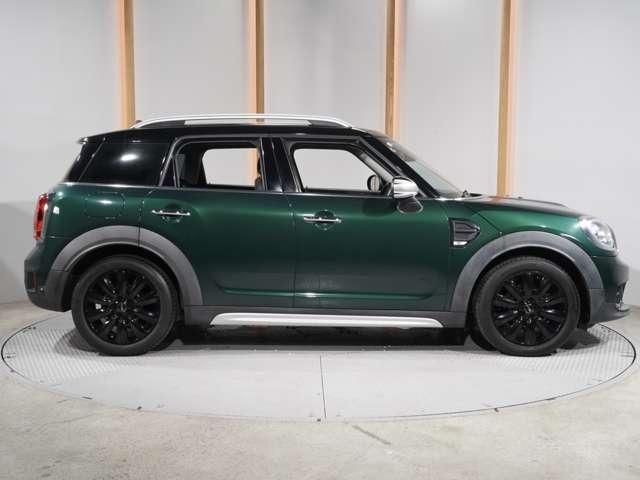 MINI COOPER CROSSOVER