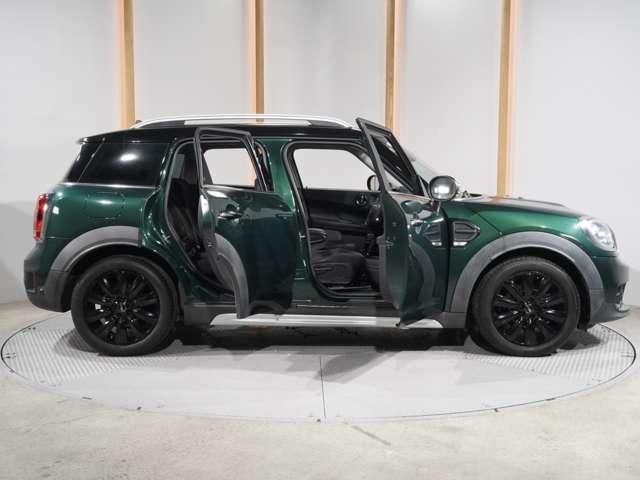 MINI COOPER CROSSOVER