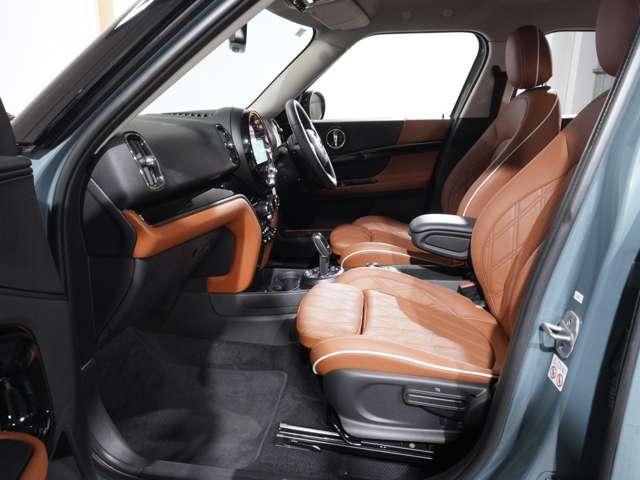 MINI COOPER CROSSOVER
