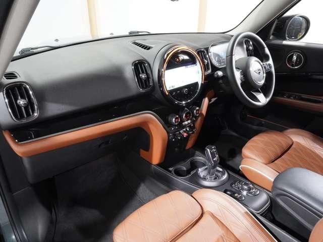 MINI COOPER CROSSOVER