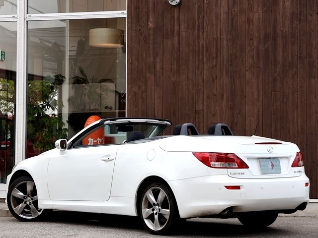 LEXUS IS250C