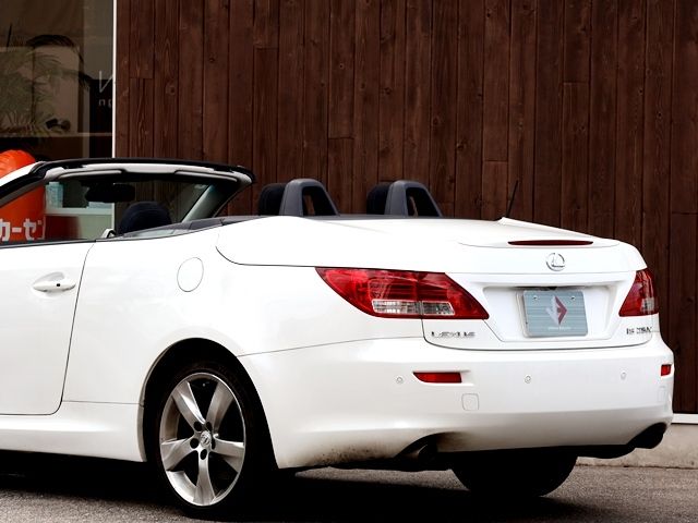 LEXUS IS250C