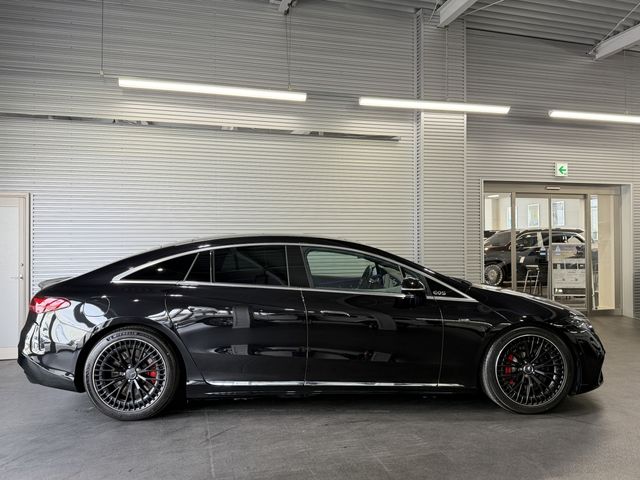 MERCEDES AMG EQS