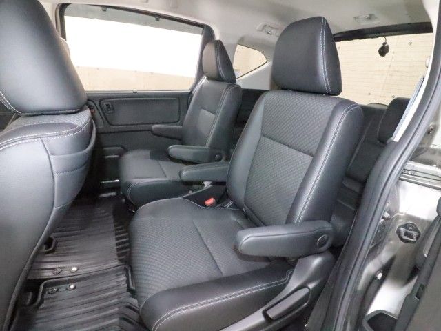 FREED HYBRID 4WD