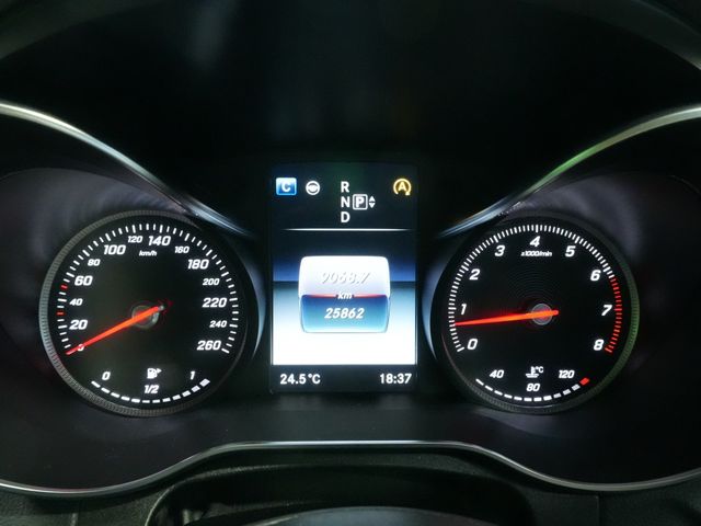 MERCEDES BENZ C class sedan