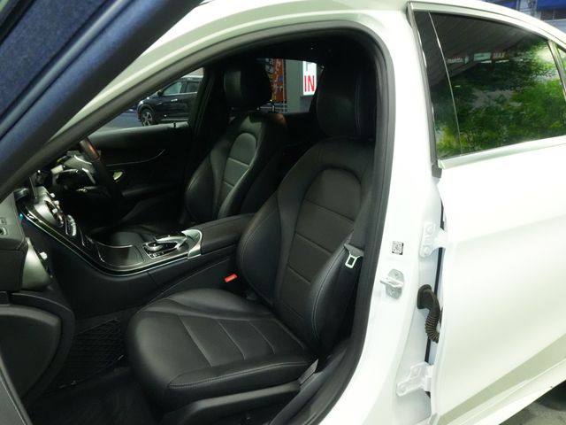 MERCEDES BENZ C class sedan