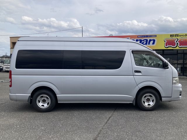 HIACE van 2WD