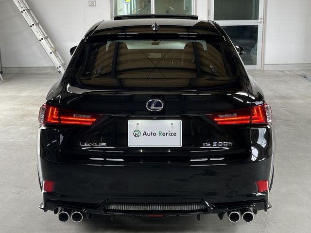 LEXUS IS300h
