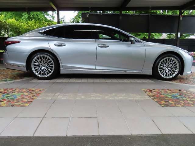 LEXUS LS500