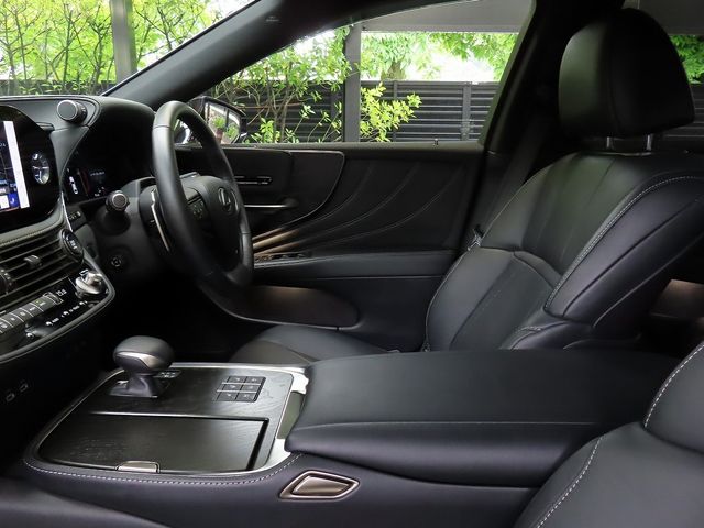 LEXUS LS500