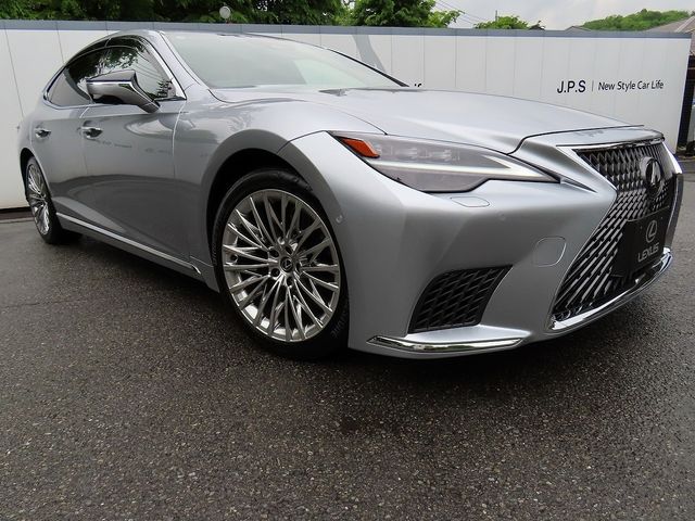 LEXUS LS500