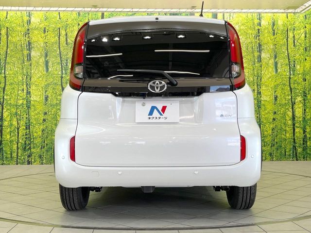 SIENTA HYBRID
