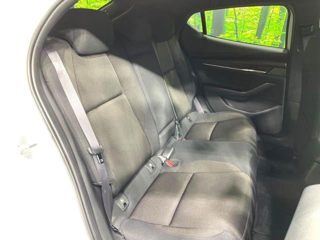 MAZDA3 FASTBACK