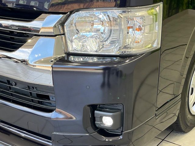 HIACE van 4WD