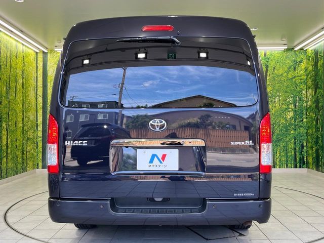 HIACE van 4WD