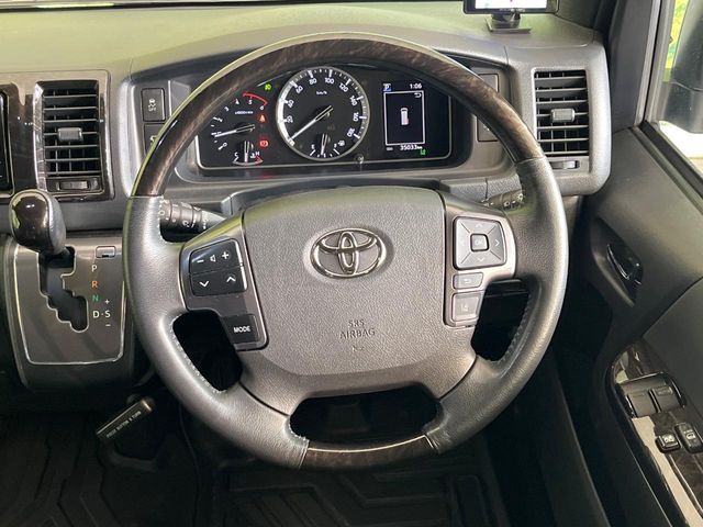 HIACE van 2WD