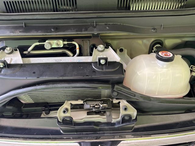 HIACE van 2WD
