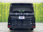 VOXY HYBRID