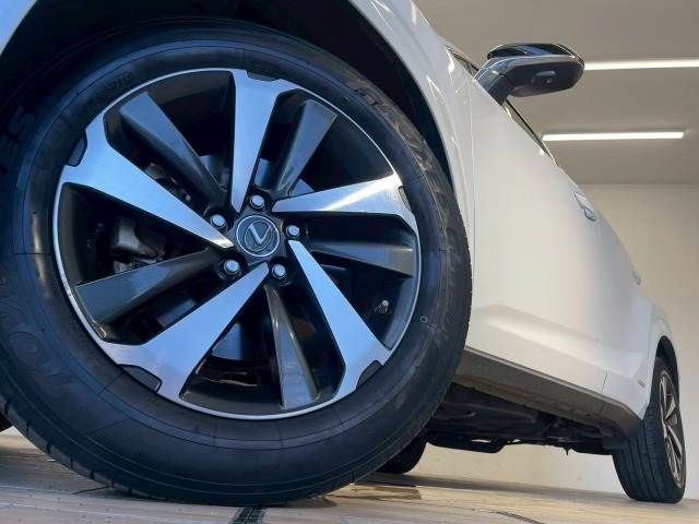 LEXUS NX300h