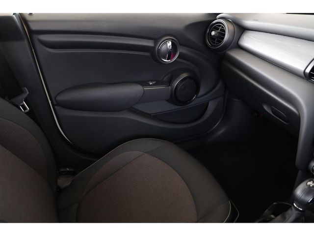 BMW MINI COOPER D 5DOOR