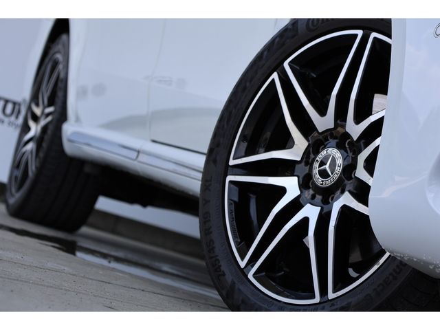 MERCEDES BENZ V class