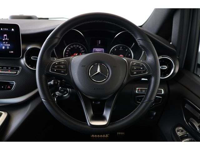 MERCEDES BENZ V class
