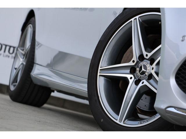MERCEDES BENZ C class sedan