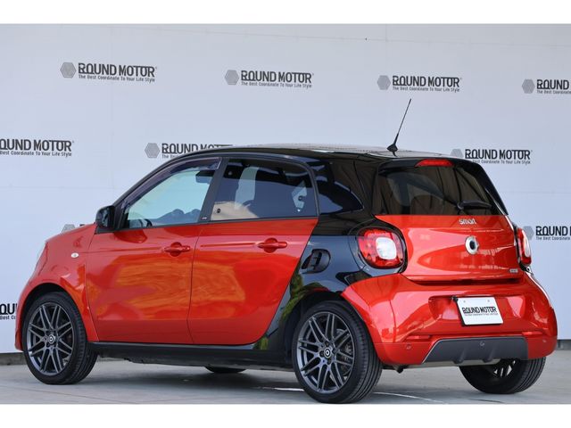 SMART FORFOUR