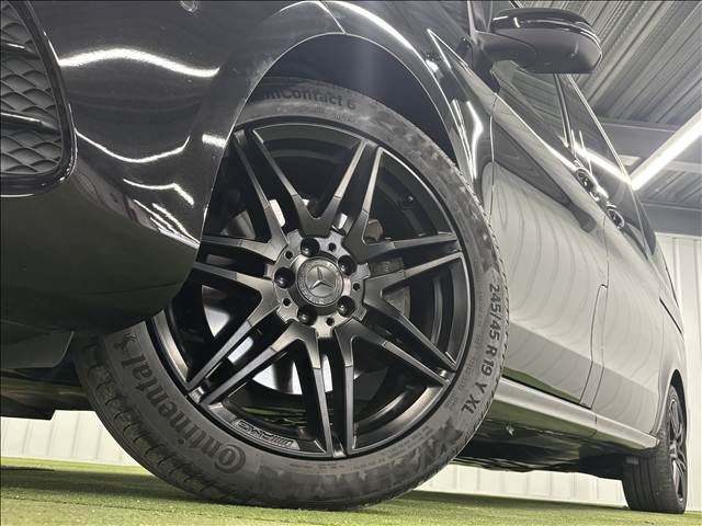 MERCEDES BENZ V class