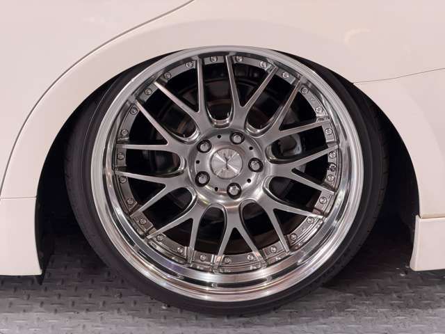 CROWN sedan
