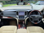 CROWN sedan