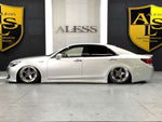 CROWN sedan hybrid