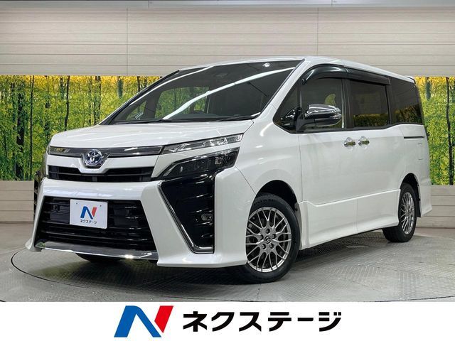 VOXY HYBRID