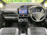 VOXY HYBRID