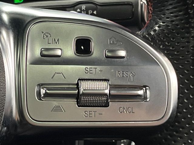 MERCEDES BENZ CLA Shooting Brake
