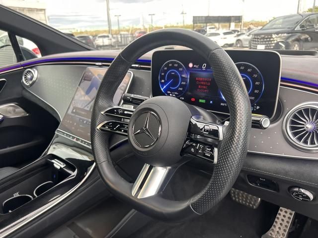 MERCEDES BENZ EQE