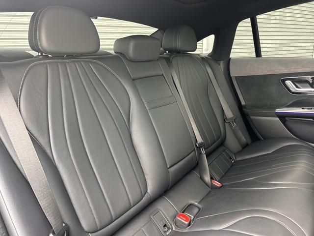 MERCEDES BENZ EQE