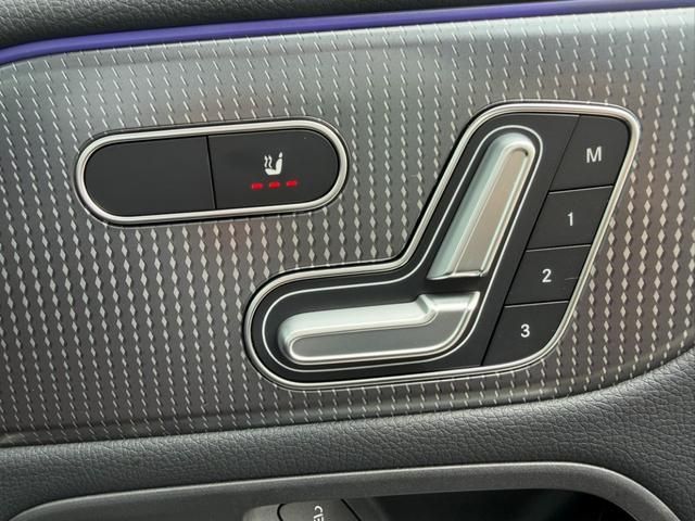 MERCEDES BENZ EQB
